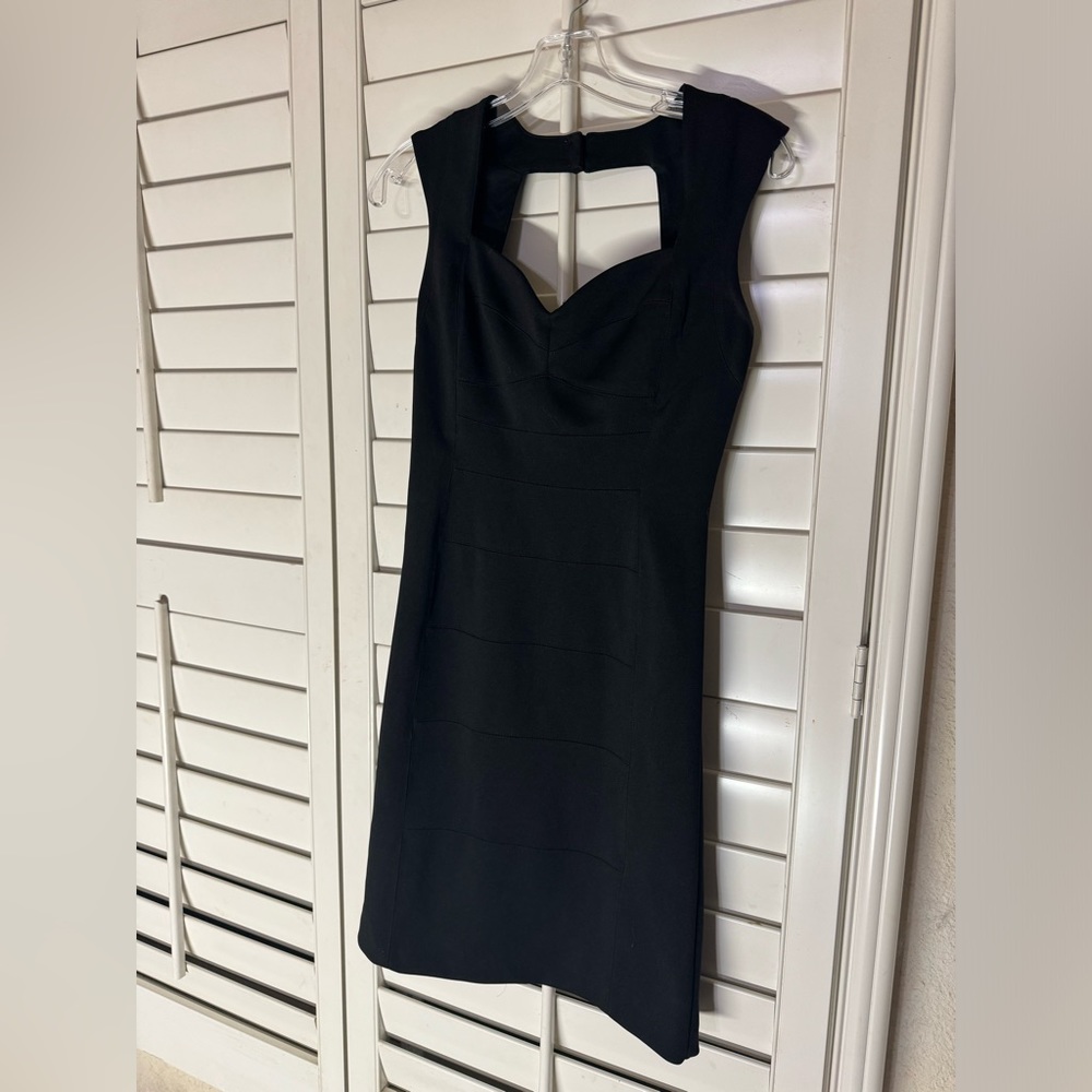 White House Black Market Black Cocktail Evening Wedding Guest Dress size 2